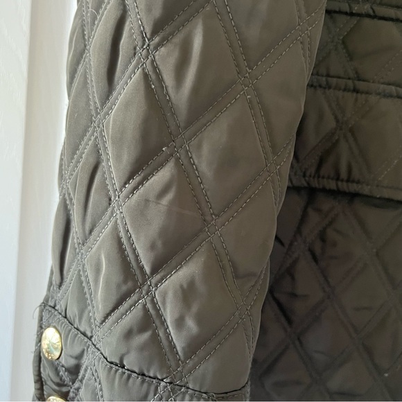 Michael Kors Women’s Quilted Jacket, Large, Olive with gold hardware - Picture 4 of 7